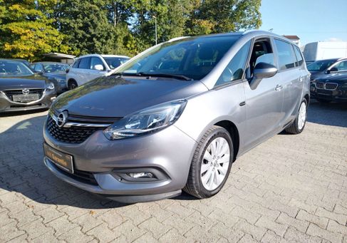 Opel Zafira, 2018