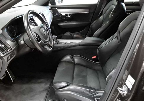 Volvo V90, 2020