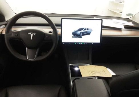 Tesla Model 3, 2022 3