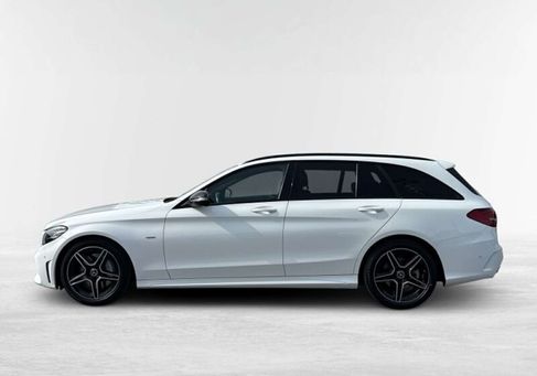 Mercedes-Benz C 300, 2021