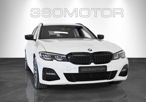BMW 330, 2022