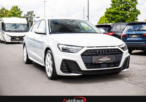 Audi A1, 2022