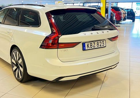 Volvo V90, 2024