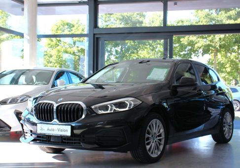 BMW 118, 2023