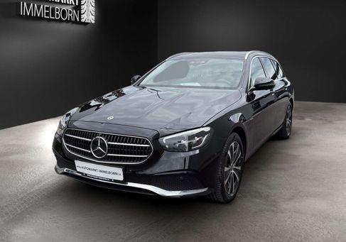 Mercedes-Benz E 300, 2021 3