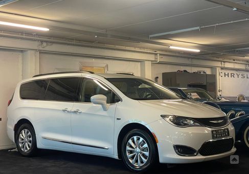 Chrysler Pacifica, 2017