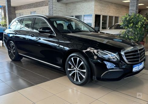 Mercedes-Benz E 300, 2020