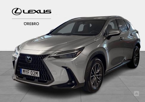 Lexus NX, 2022