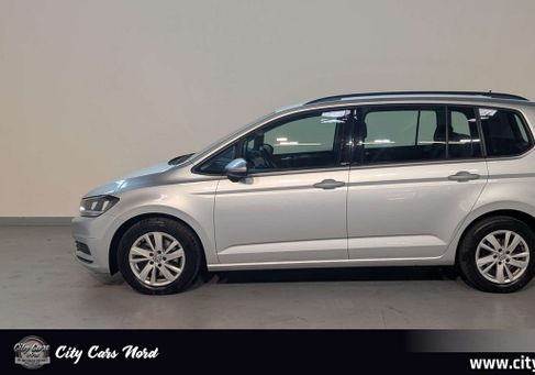 Volkswagen Touran, 2020 3