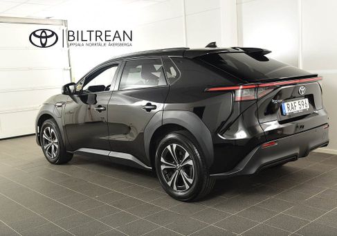 Toyota bZ4X, 2023 3