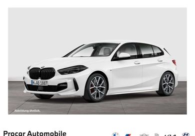 BMW 120, 2023
