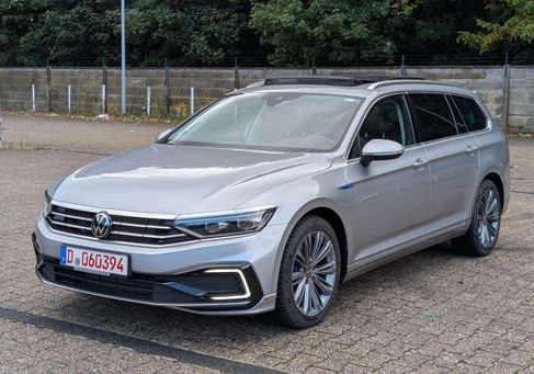 Volkswagen Passat Variant, 2022