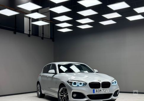 BMW 120, 2016