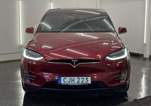 Tesla Model X, 2016