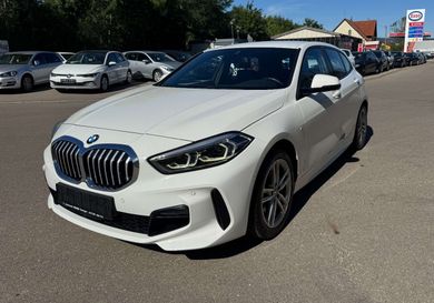 BMW 118, 2021