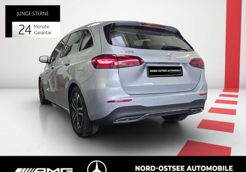 Mercedes-Benz B 200, 2025