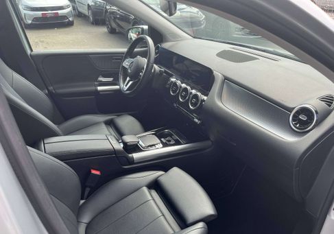 Mercedes-Benz B 180, 2019
