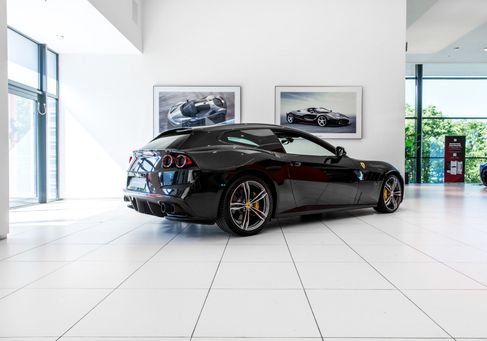 Ferrari GTC4Lusso, 2017