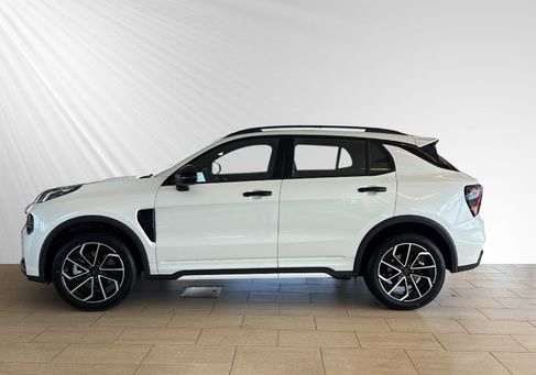 Lynk &amp; Co 01, 2025
