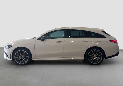Mercedes-Benz CLA 250, 2022