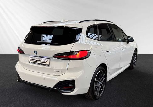 BMW 220, 2022 3