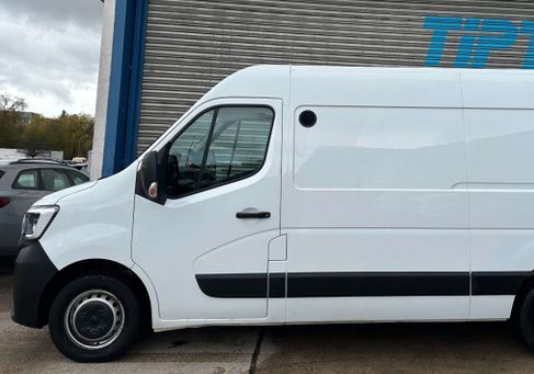 Renault Master, 2021