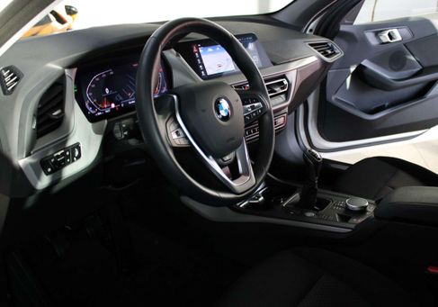 BMW 116, 2024