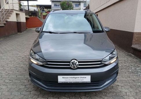 Volkswagen Touran, 2019 3