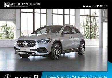 Mercedes-Benz GLA 200, 2022