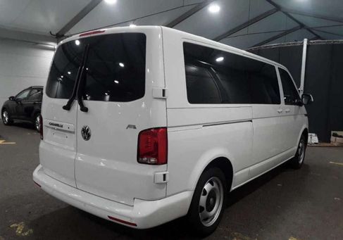 Volkswagen T6 Caravelle, 2022