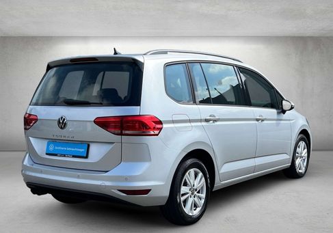 Volkswagen Touran, 2024 3
