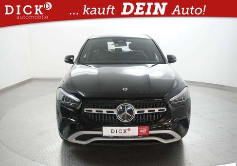 Mercedes-Benz GLA 200, 2024 3