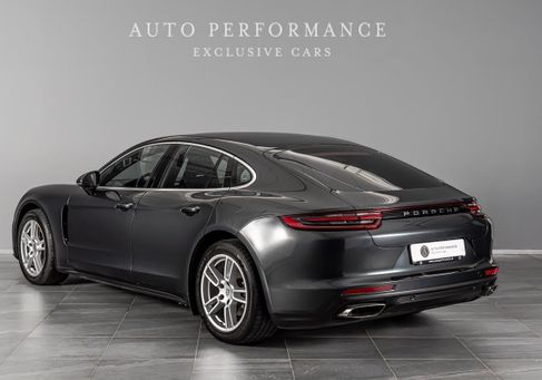 Porsche Panamera, 2018