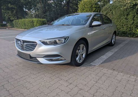 Opel Insignia, 2019 3