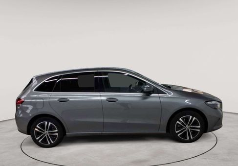 Mercedes-Benz B 250, 2023 3