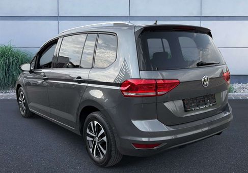 Volkswagen Touran, 2019 3