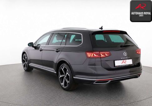 Volkswagen Passat, 2021