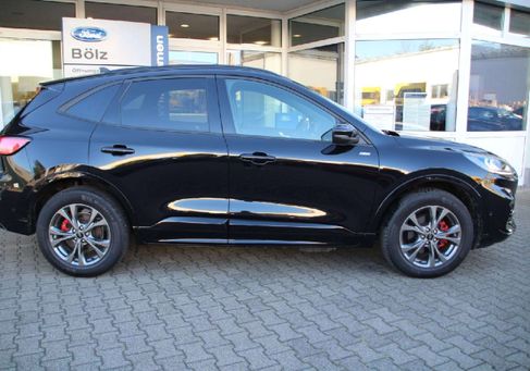 Ford Kuga, 2022
