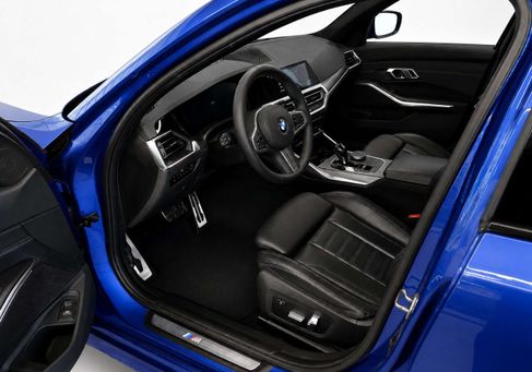 BMW 318, 2021