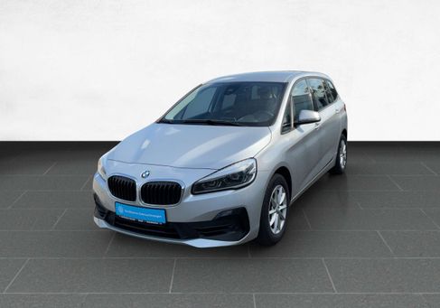 BMW 216, 2019