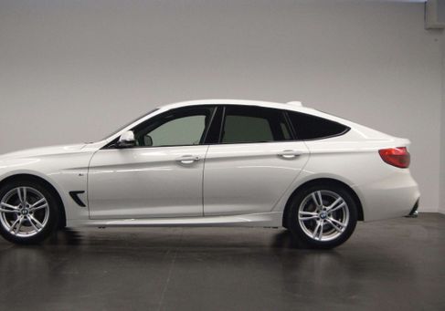 BMW 318, 2019