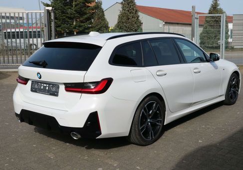 BMW 318, 2023