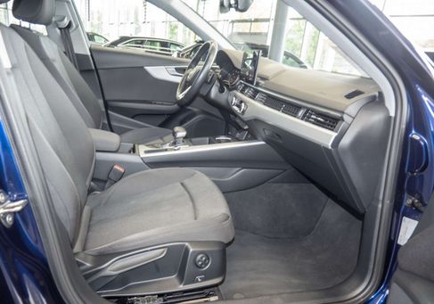 Audi A4, 2021 3