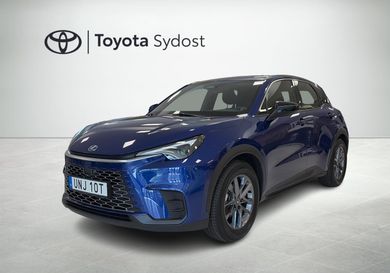 Lexus, 2025