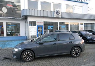 Volkswagen Golf, 2022