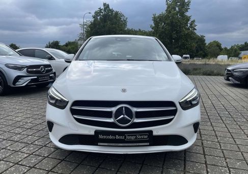 Mercedes-Benz B 200, 2020
