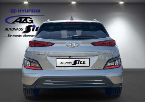 Hyundai Kona, 2023 3