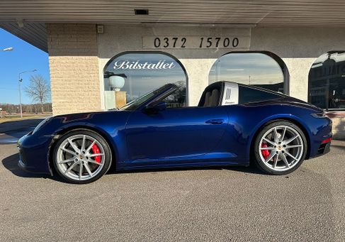 Porsche 911, 2023
