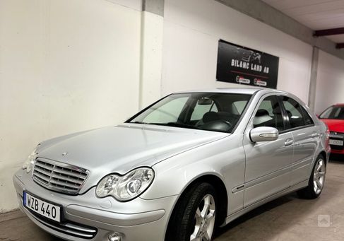 Mercedes-Benz C 180, 2005