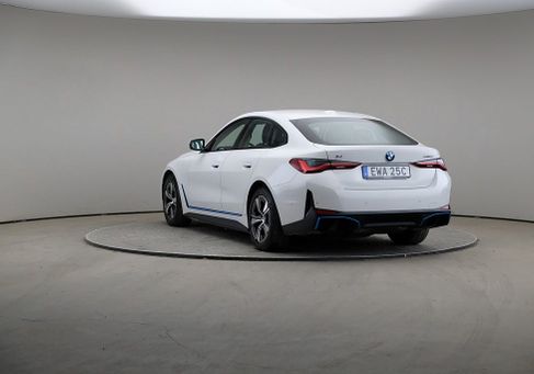 BMW i4, 2024
